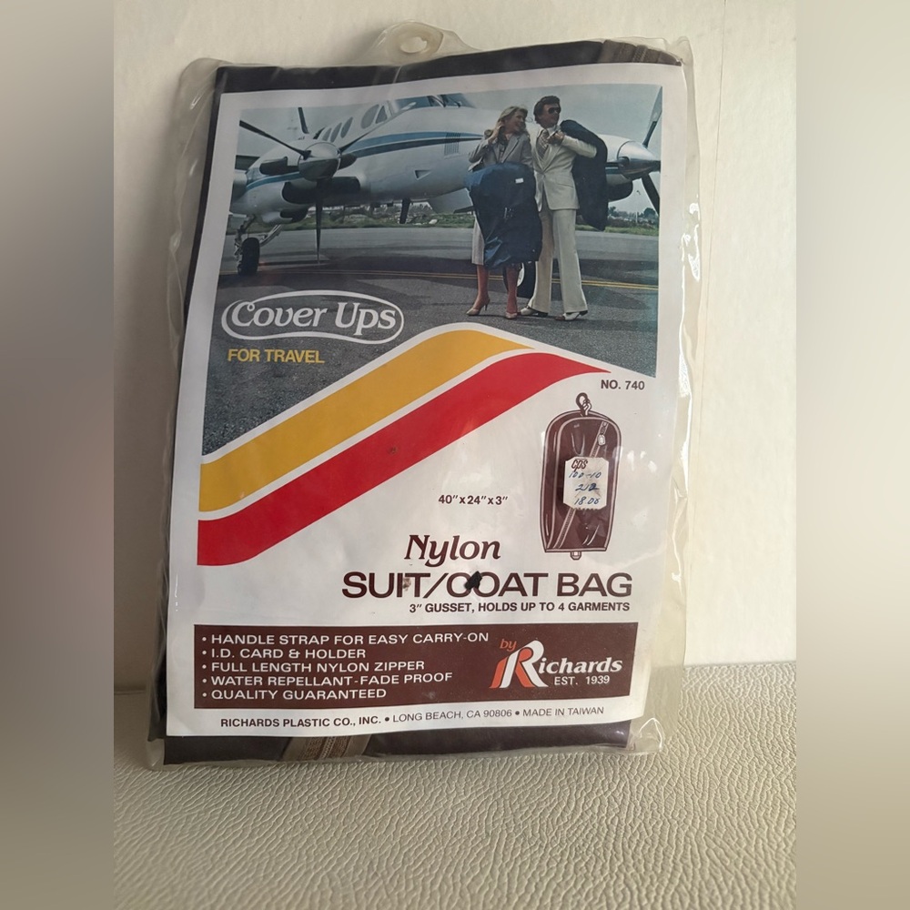 New In Package Vintage Nylon Suit Coat Bag-holds Up To 4 Garments